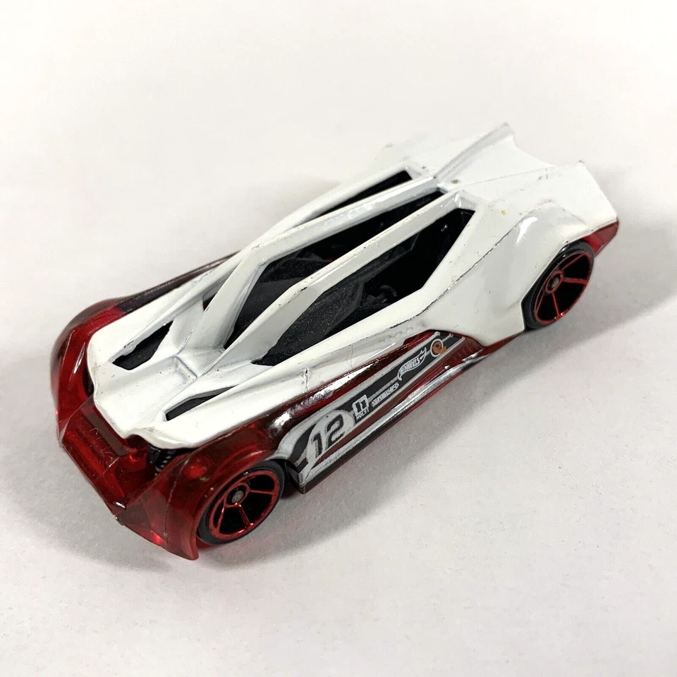 Лот товаров Mattel Hot Wheels из 6 игрушечных автомобилей: 3 Split Vision, 2 Lotus и Symbolic! 3+ - Изображение 3 из 4