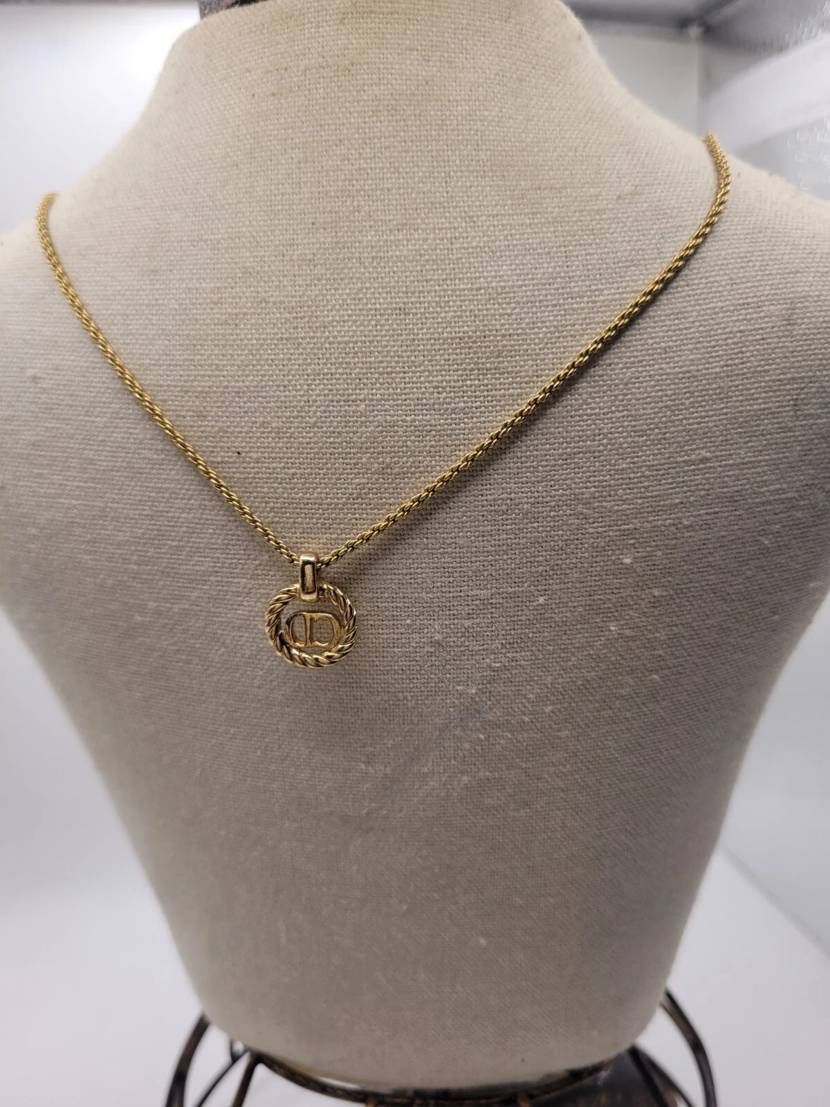 Collier CD plaqué or Christian Dior
