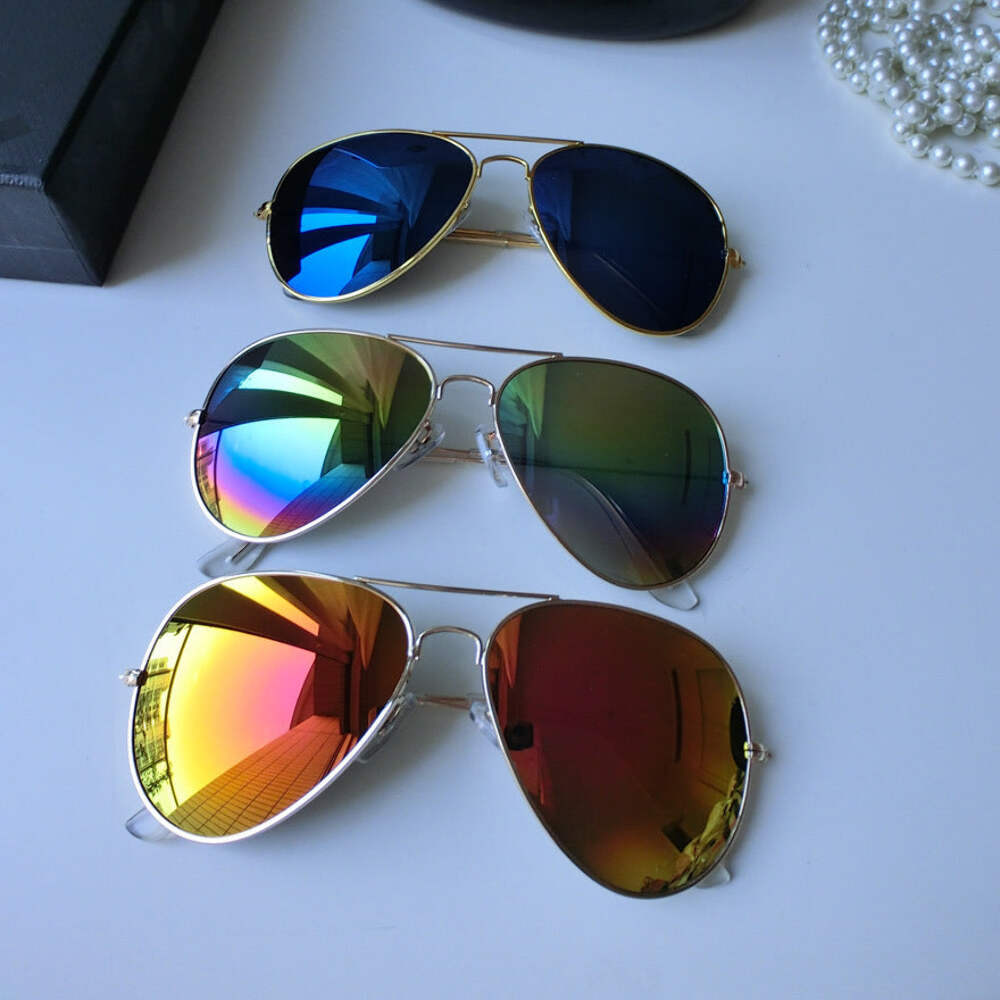 Fashion Metal Frame Sunglasses with Polarized Lenses and Dustproof Protection fo