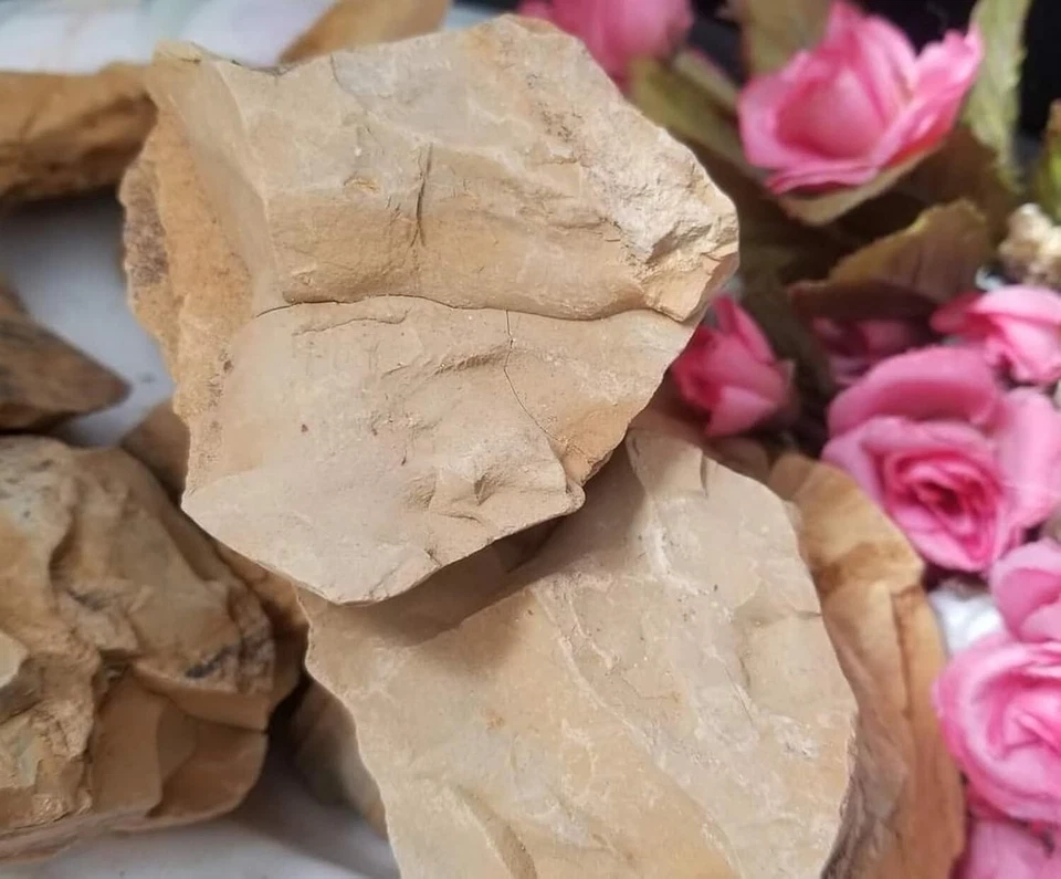 Natural Multani Mitti Stone Form (100 g), Fuller's Earth/Calcium Bentonite Clay - Image 2 of 4