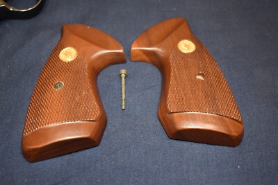 COLT TROOPER MKIII FACTORY GRIPS | eBay