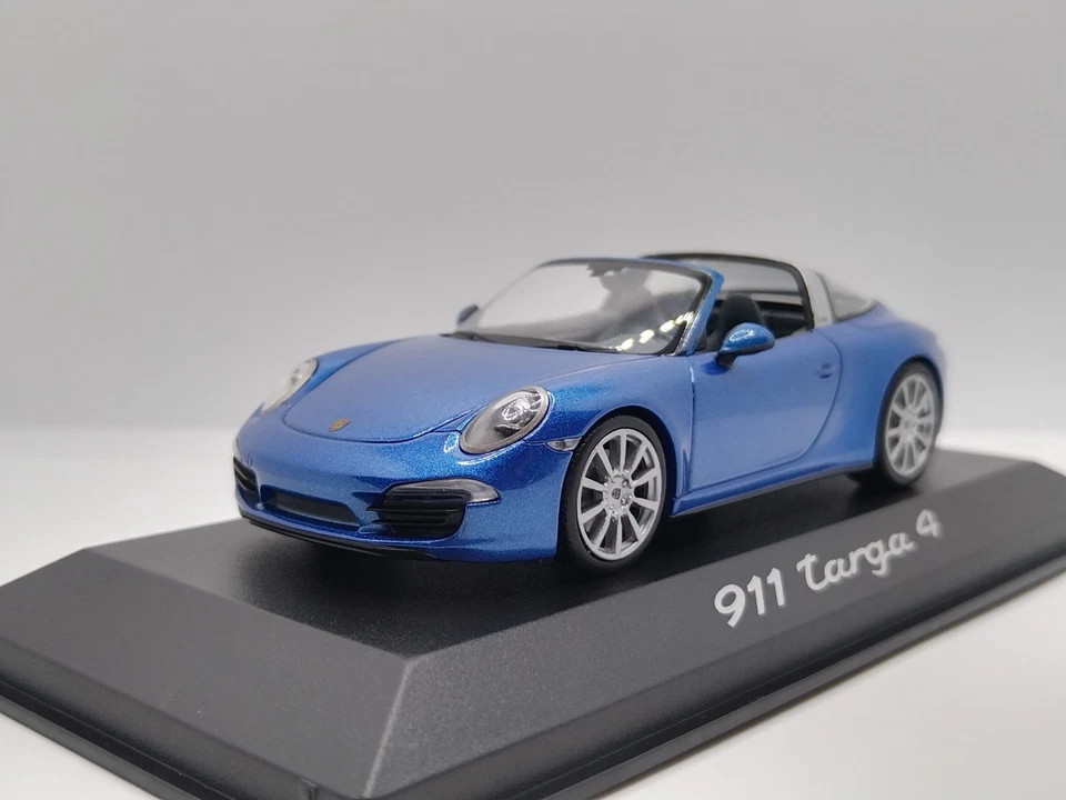 Minichamps 1/43 Dealer Porsche Carrera 911 Targa 4S 991. Very Rare! - Image 2 of 4