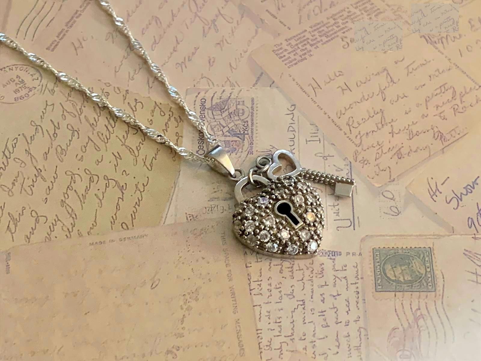 Vintage 925 Sterling Silver Heart Padlock Key Necklace Romantic Key to My Heart
