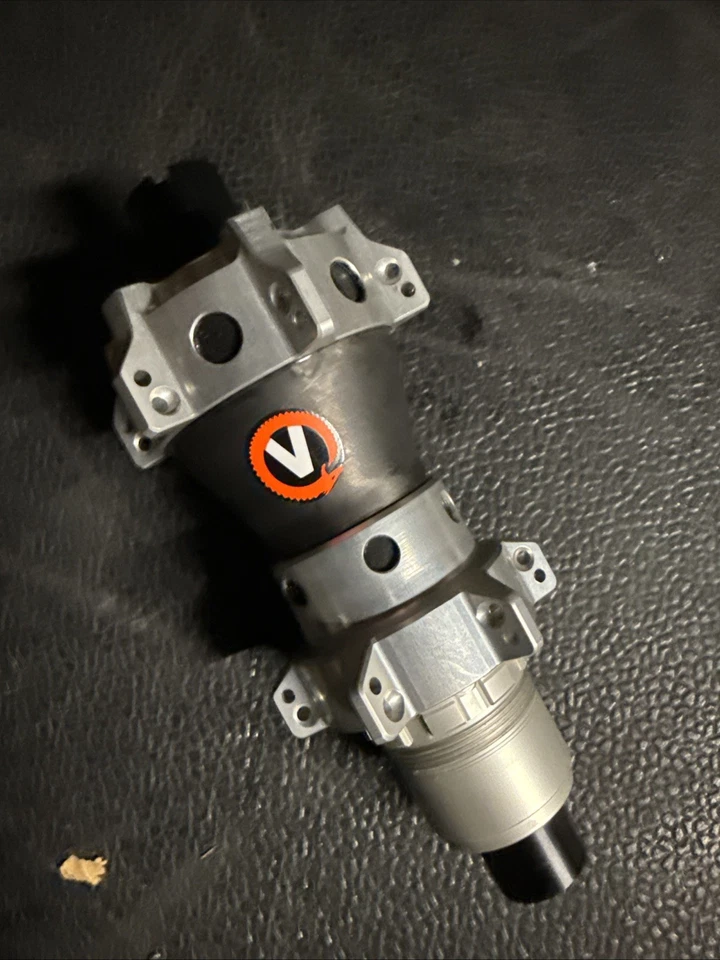 Alchemy Superlight Rear Carbon Boost Hub 148/12 24 Holes Straight Pull System - Image 2 of 4