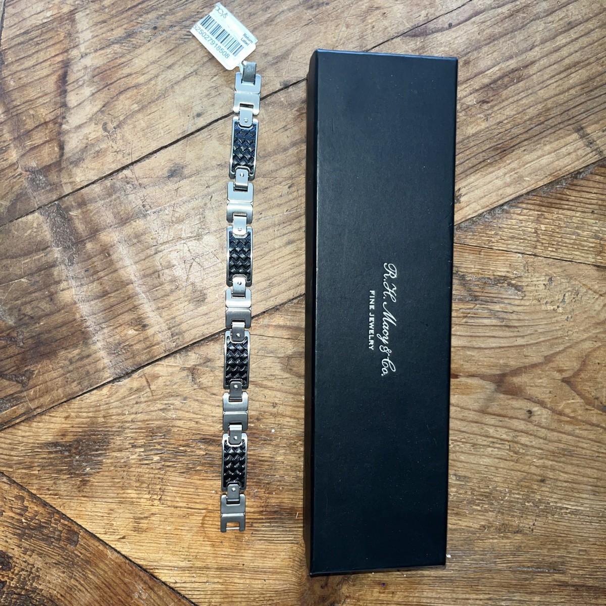 Macy And Mens 7in bracelet, Box Is Empty No Velvet