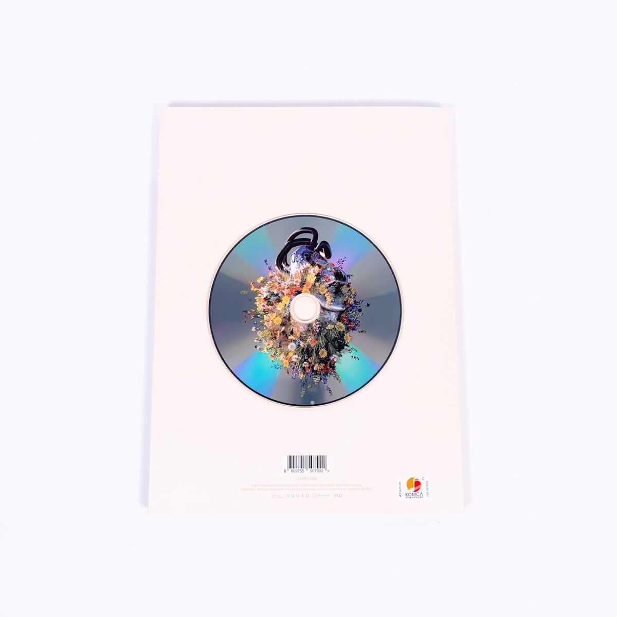 NMIXX - EXPERGO (1ST EP ALBUM) LIMITED VER. NO PHOTOCARD NMIXX - EXPERGO (1ST EP ALBUM) LIMITED VER. NO PHOTOCARD