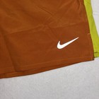 Foto 11 di 13