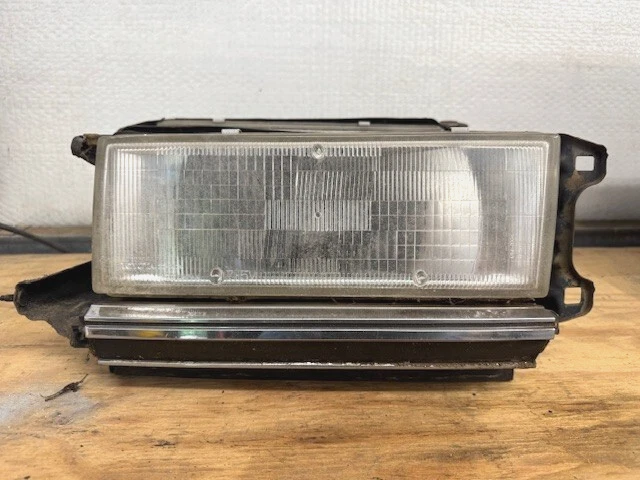 1986 (85-86)  MX73 Toyota Cressida headlights w/ Mounting Brackets - Image 3 of 4