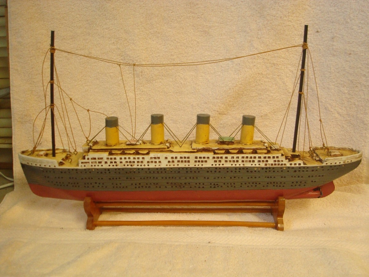 RMS Titanic 21 1/2