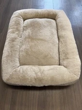 Member's Mark Pet Bed 30" X 40" Charcoal Grey/Plaid Black and Cream on the Side