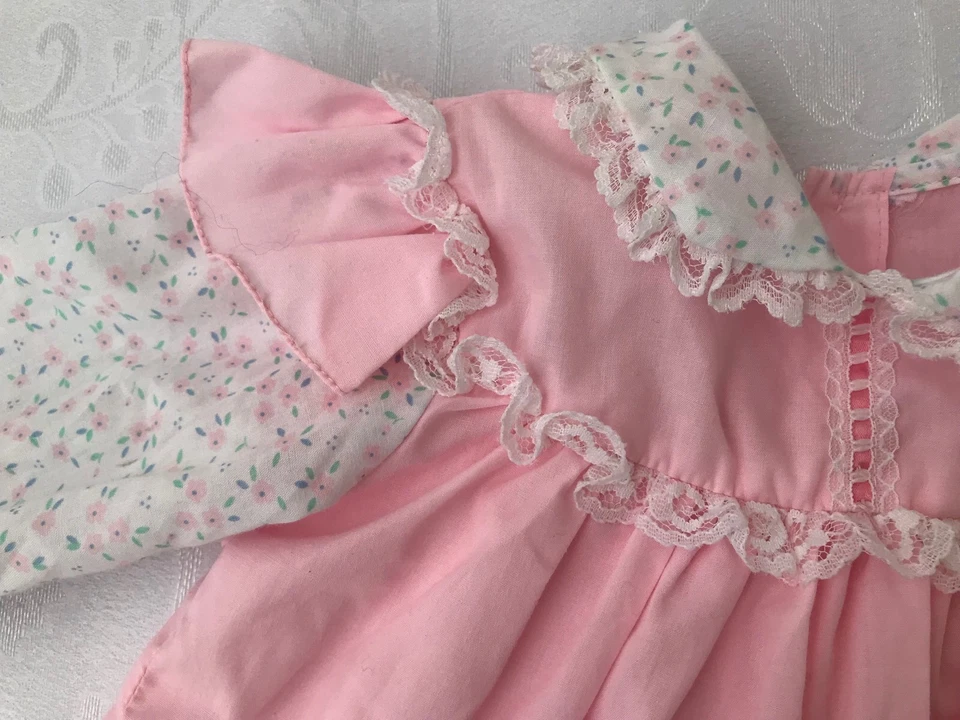Vintage Baby Girl Dress Infant 3-9 Moths Pink Lace Peter Pan Collar Pinafore - Image 3 of 4