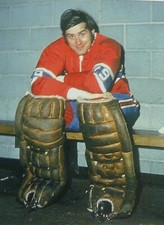 HOCKEY PHOTO PRINT GOALIE MONTREAL CANADIENS 1972 KEN DRYDEN LOCKER ROOM