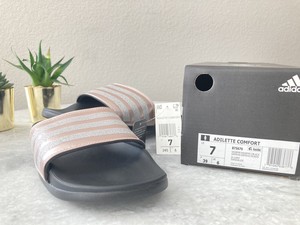 adidas slides size 7