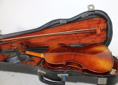 Josef Lorenz Luby (Schonbach) 4/4 Violin, Czech, Glasser bow. Very