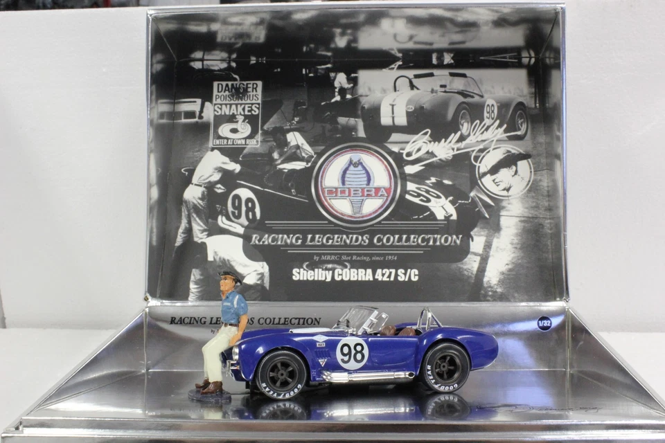 MRRC MC0001 SHELBY COBRA 427 NUEVO 1/32 SLOT CAR EN EXHIBICIÓN CON FIGURA CAROLL SHELBY Foto 3 de 4