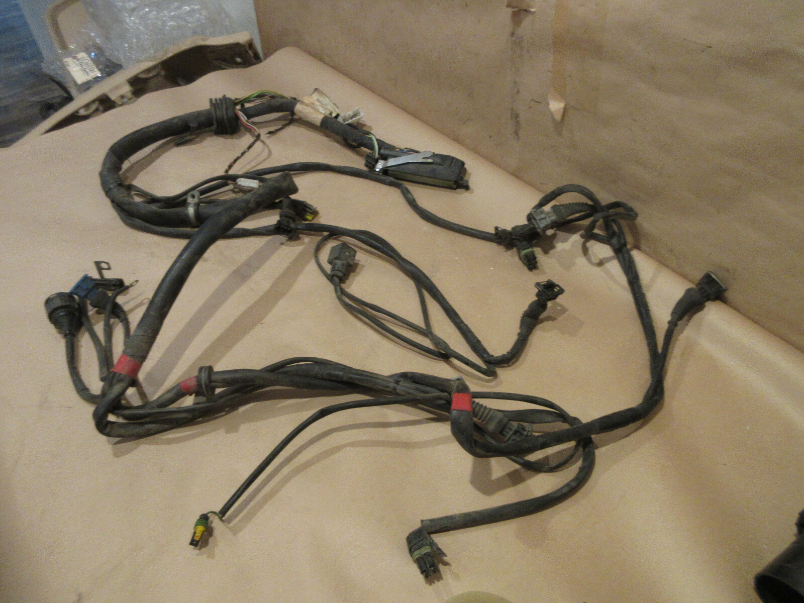 Ferrari 456MGT/MGTA - RH Engine Wire Harness P/N 180506