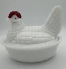 Vintage Westmoreland White Milk Glass Hen On Nest 5.5” -Split Tail  READ