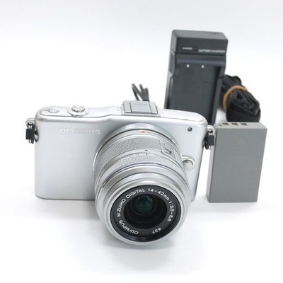 OLYMPUS PEN Mini E-PM1 Mirrorless Digital Camera w/ 14-42mm Lens (3319 shots)