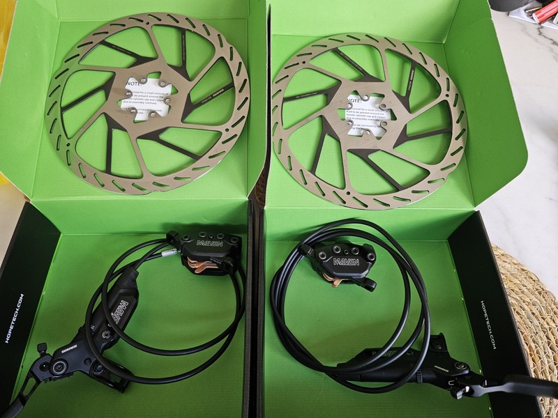 Brand New Sram Maven Silver With 220mm Rotors