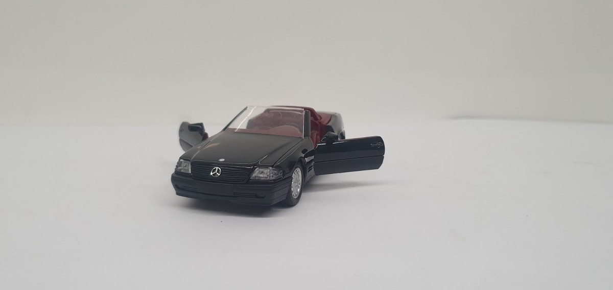1/43 MERCEDES-BENZ SL 500 WITH OPENING PARTS SCHABAK NO MINICHAMPS