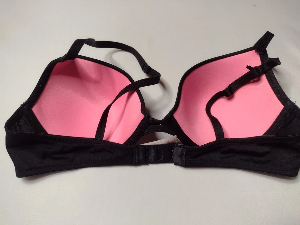 Sujetador Xhilaration 36B negro con aros moldeados copas arco NN Foto 2 de 3