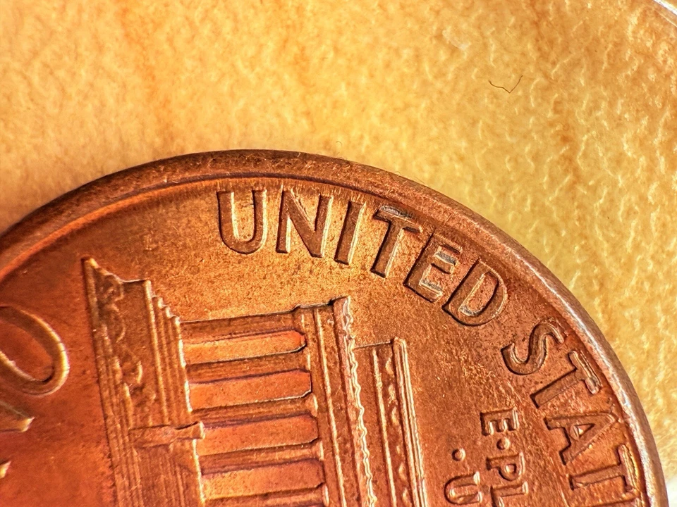 1990 No Mint Mark Lincoln Penny DDR Error! Double Die On The U.S.of America! - Image 3 of 4