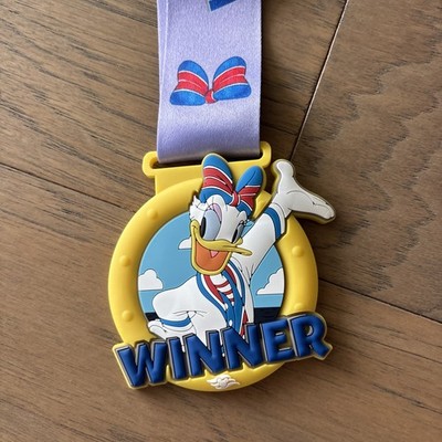 Disney Cruise Line (DCL) Trivia Daisy Duck Medal w/ Lanyard Rubber PVC Medallion