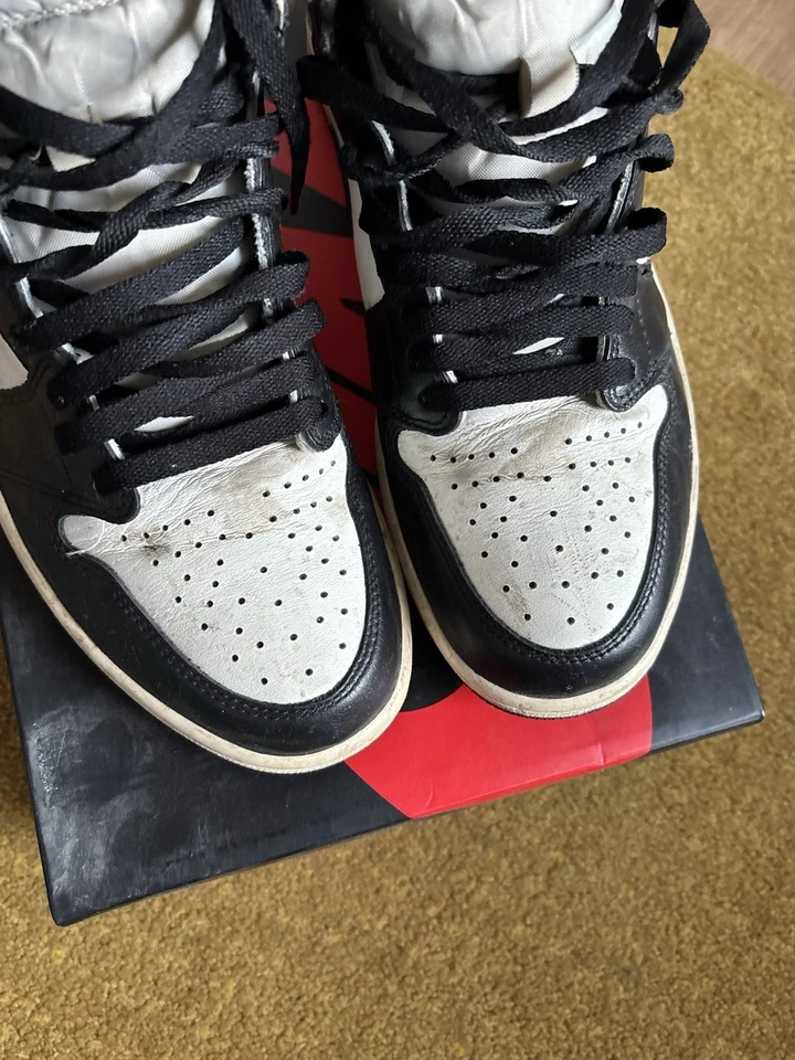 Nike Air Jordan 1 Retro OG High Dark Mocha Size UK 9.5 - w/ Original Box - Used, photo 3 of 5
