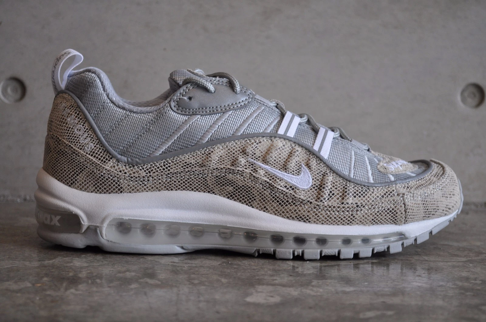 Nike Air Max 98 Supreme « Peau de serpent »   Voile/Blanc Rflct Argent Blanc