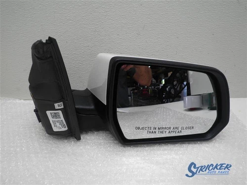 GMC Acadia 2019 Right Door Mirror VIN Z 11th Digit DR5 84293670