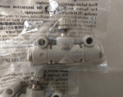 1 pcs CKD CL2-06-H66 Throttle valve