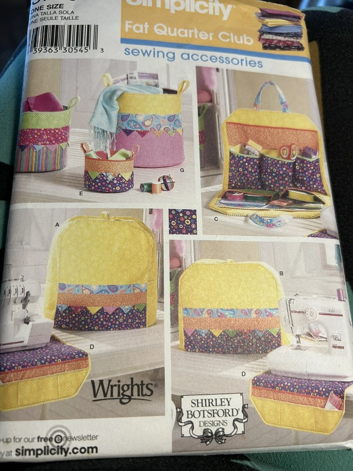 SIMPLICITY 3776 Pattern FAT QUARTER CLUB 7 Designs UNCUT 41 Pieces Unused - Image 2 of 4