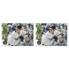 2020 Topps Holiday Christian Yelich  SP Variation - Ornament & Base Card