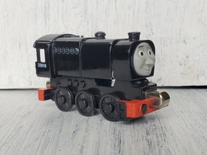 thomas the train metal trains