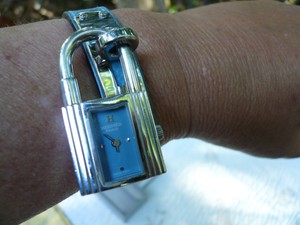 AUSSI BELLE QUE RARE MONTRE HERMÈS KELLY BLEU JEAN CADRAN \u0026 DT AUTRUCHE |  eBay