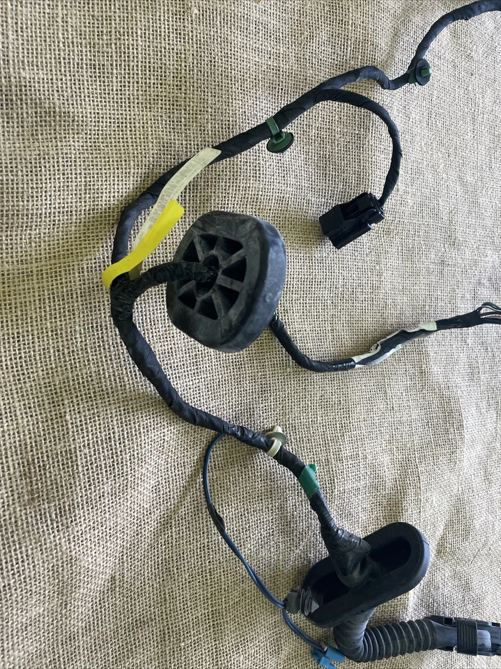 Genuine GM 2013-2017 Chevrolet Traverse RIght Rear Door Harness 22896736 Used - Image 4 of 4