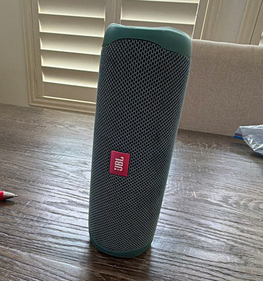 JBL Flip 6 Portable Bluetooth Speaker w/ Rechargeable Battery, Green