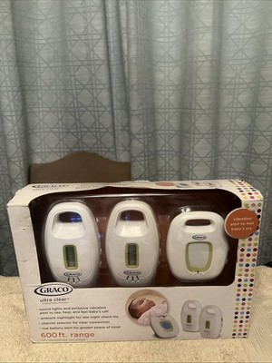 Graco Ultra Clear Analog Baby Monitor 600 ft Range, Sound Lights Vibration Alert