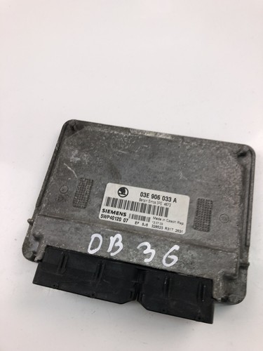 VW GOLF IV 1J1 Motorsteuergerät ECU 03E906033A 27179408