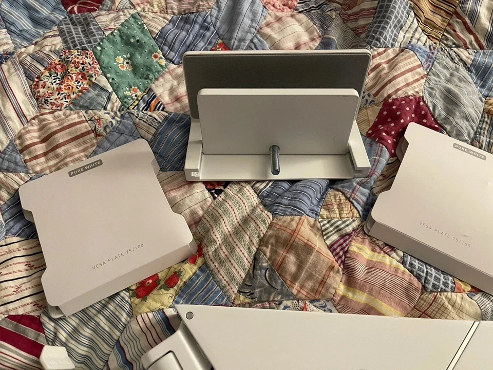 Monitor de braço duplo Secret Lab branco para laboratório secreto - Imagem 2 de 4