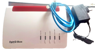 AVM FRITZBox 7590 DSL Modem & High End WLAN Router AC N DECT Basis 800 Mbit/s G3