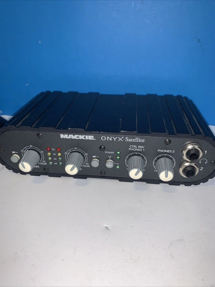 Mackie Onyx Satellite Firewire Recording Interface with ac Adapter - Image 2 of 3