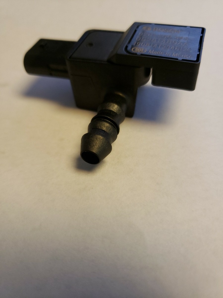 8) GENUINE OEM BOSCH DIFF PRESSURE SENSOR Evap Fugas Pacifica Jeep 