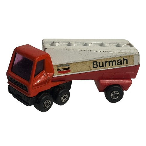 1958 Lesney Matchbox Series No 11 RED ESSO PETROL TANKER gray