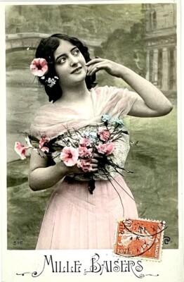 Early 1900s French Fantasy Lady Postcard - Mille Baisers - A Thousand Kisses