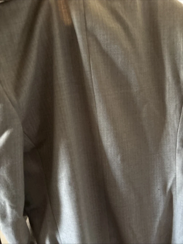 Traje gris claro  Foto 3 de 3