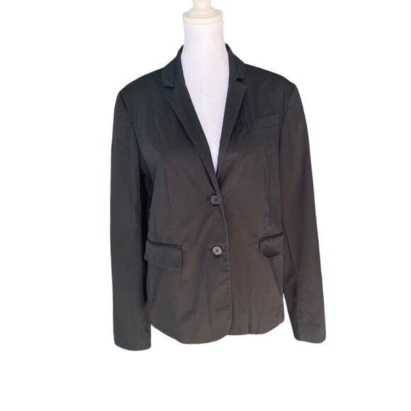 Norma Kamali - Single Breasted Two Button Black Blazer Sz 10