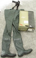 Frogg Toggs Cascades 2 ply rubber B/F Chest Wader Size 11 Cleated Mallard Green