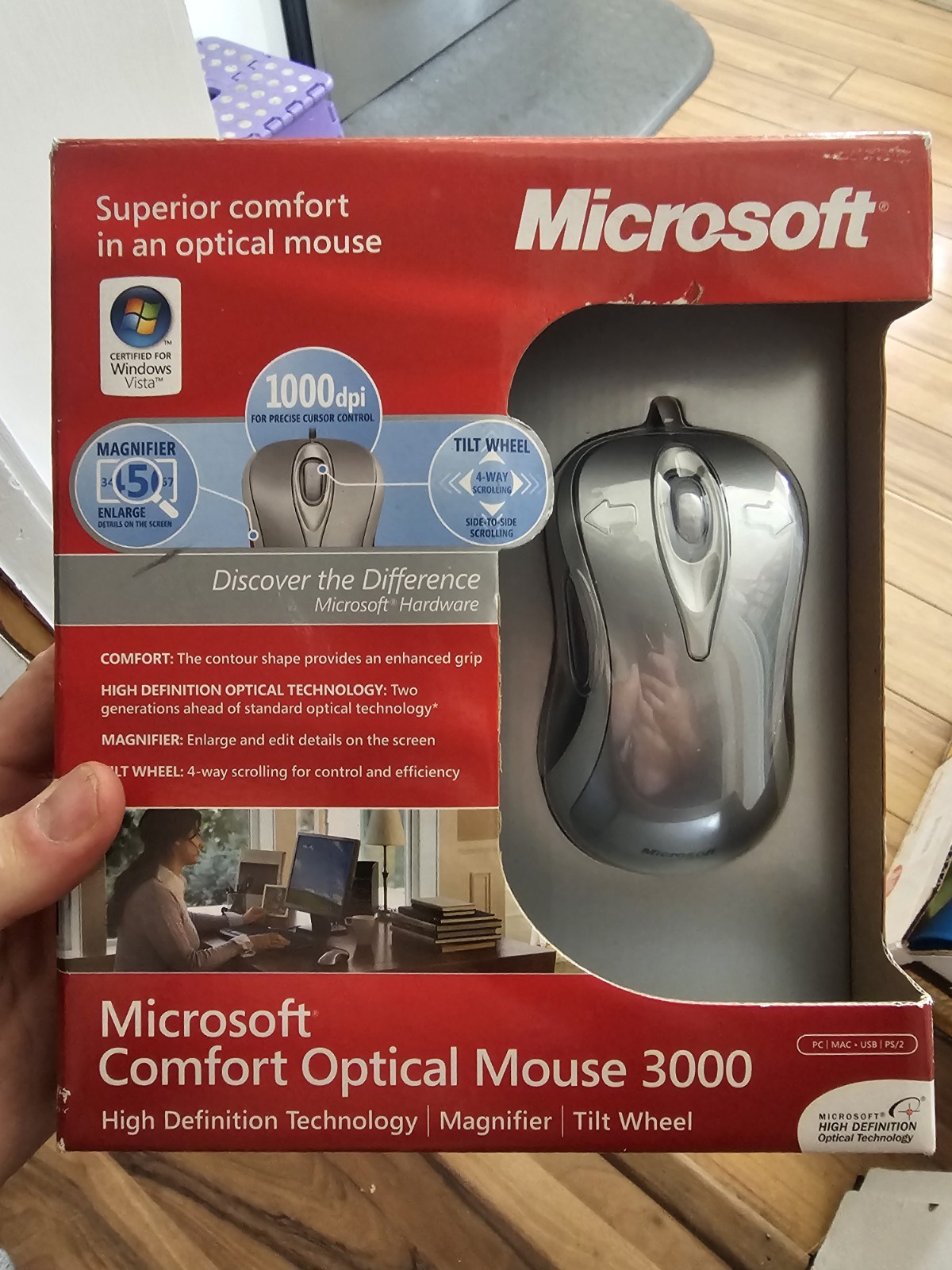 Brand New Microsoft Comfort Optical Mouse 3000 Wired USB Mou