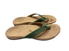 Vionic Avena Green Snake Print Orthopedic Comfort Thong Sandals Women's Sz 9